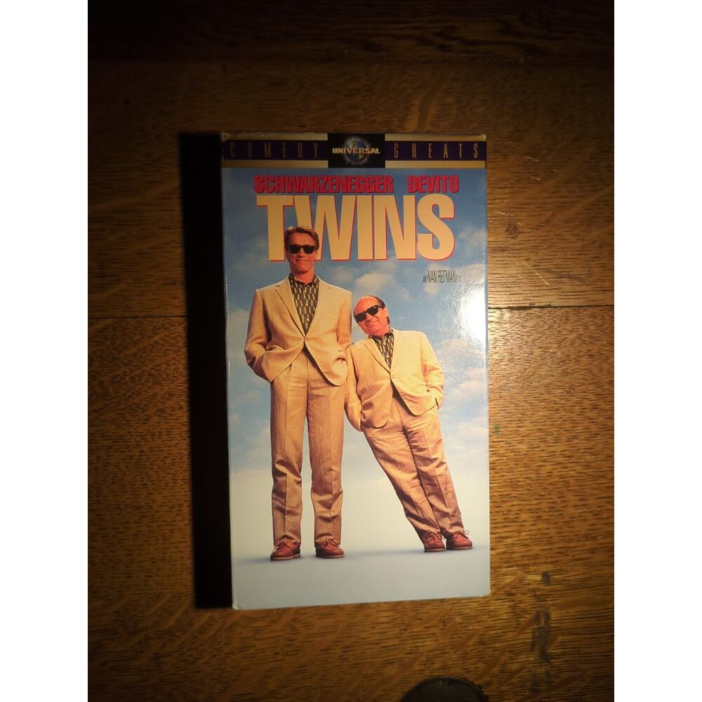 Twins (VHS, 1996)